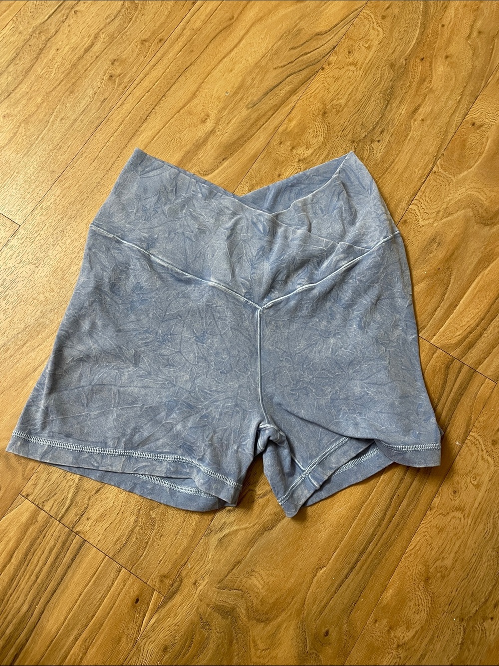 Women’s High-Waist Active Shorts in Dusty Blue